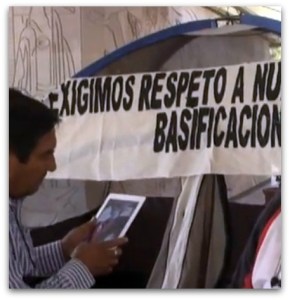 W - MUJERES DE COMONDU PLANTON