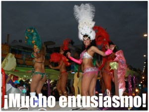 2 - 1 CARROS ALEGORICOS DESFILE DE HOY DOMINGO