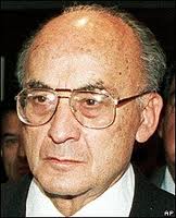 2 - 1 fede luis echeverria alvarez arriba y adelante