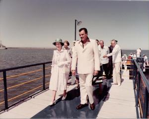 2 - 1 reina isabel segunda la paz bcs 2