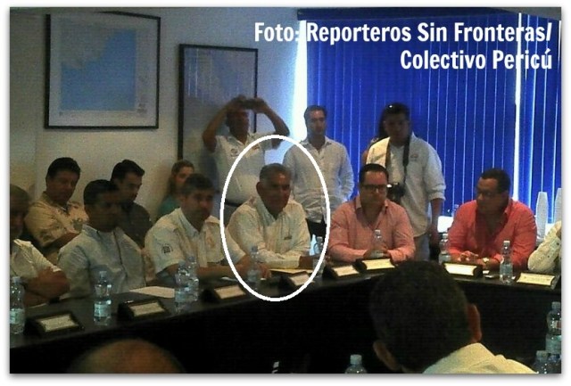 2 - 1 aterriza el negro montaño en los cabos