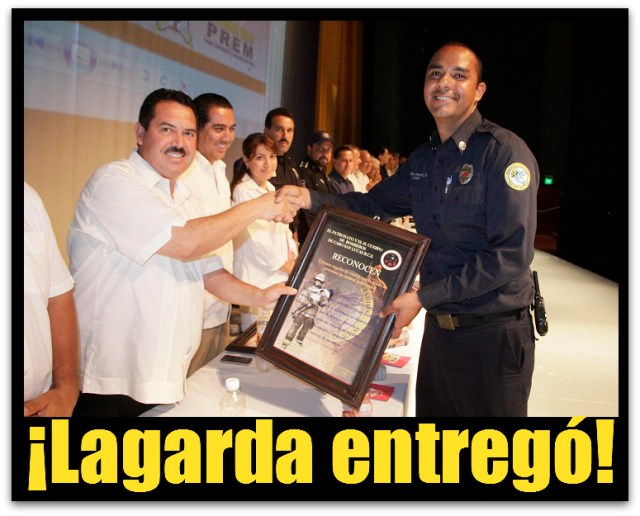 2 - 1 lagarda reconoce a los bomberos