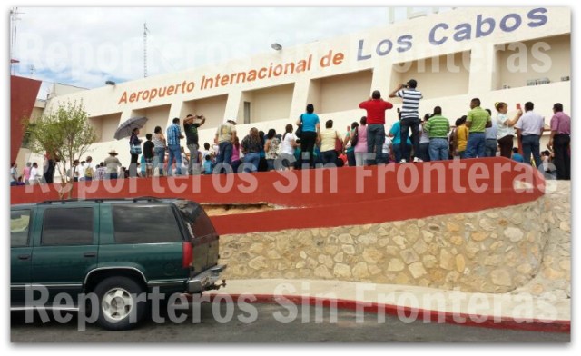 2 - 1 aeropuerto de los cabos 002