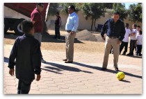 2 - 1 arturo de la rosa convive en primaria ford