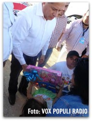 2 - 1 atiende doctor ibarra a niña convulsionando en festival de reyes