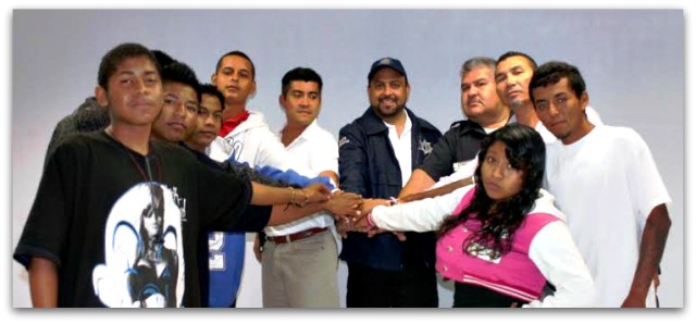 2 - 1 tregua de policia con pandillas de los cabos