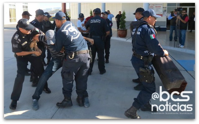 2 - 1 comandante burgoin planton 001