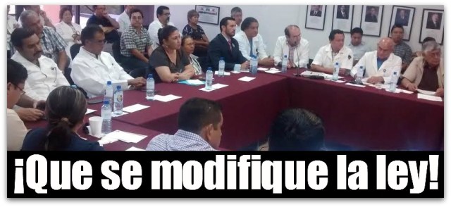 2 - 1 doctores en congreso del estado