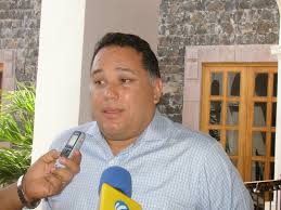 2 - 1 omar zavala diputado 584978135