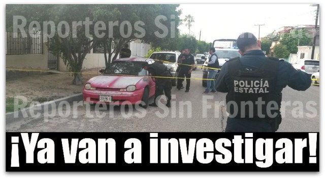 2 - 1 vehiculo enfrente de morena la paz bcs