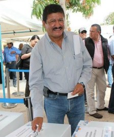 armando vota en la paz bcs