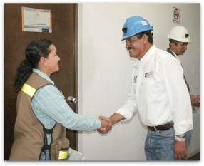 1 a armando martinez con casco