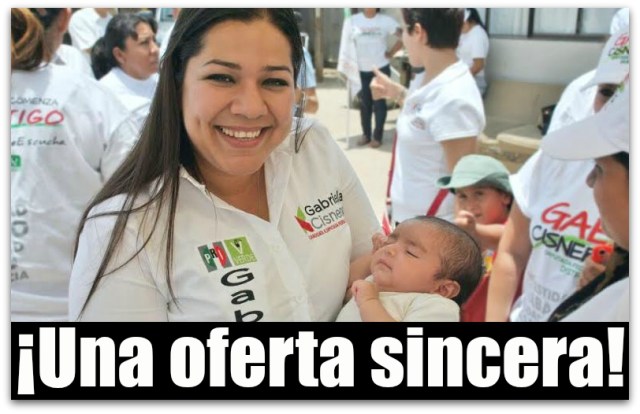 1 a gabriela cisneros con un bebe