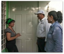 1 a jisela con armando martinez los punteros en las encuestas