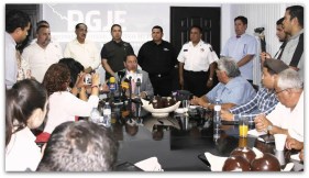 1 a adonai carreon rueda de prensa 004