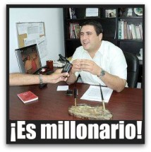 1 a barroso millonario se chingo la lana de la campaña y no pago a los que le ayudaron