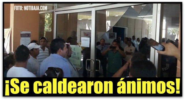 1 alberto renteria y trabajadores hotel los arcos