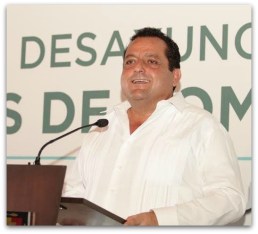 0 a carlos mendoza gobernador y prensa