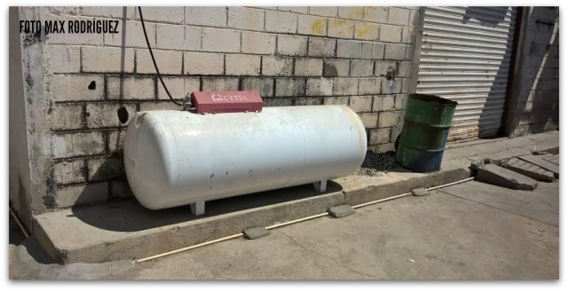 0 a bodega de aviones abandonada en la paz 4