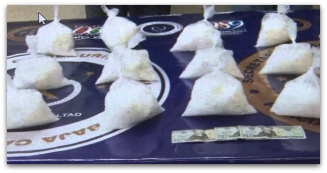 0 a cartel de los oaxacos en guerrero negro