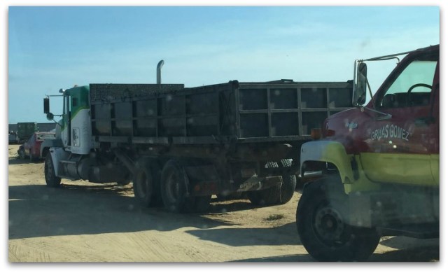 0 a a a camion apestoso en los cabos