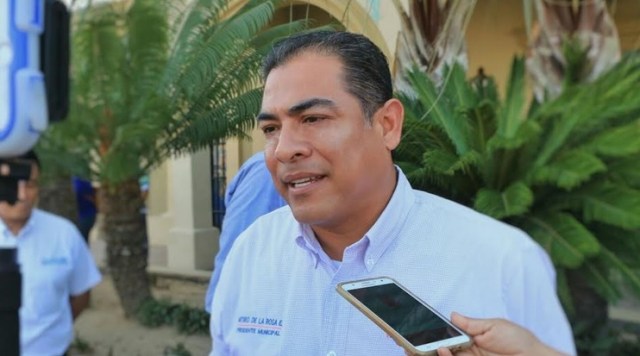 alcalde arturo camiones de basura para los cabos