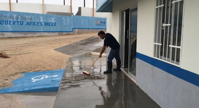 0-a-a-a-la-paz-newton