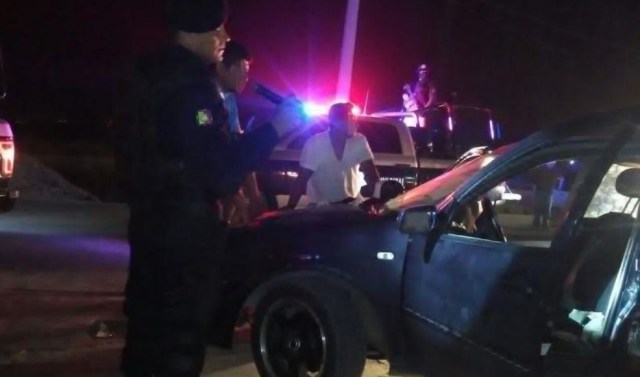 0-a-a-cristal-operativo-policia-y-bascula