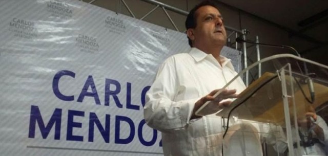 0 a carlos mendoza davis podium