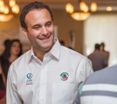 0-a-juan-sanchez-navarro-senador-turismo