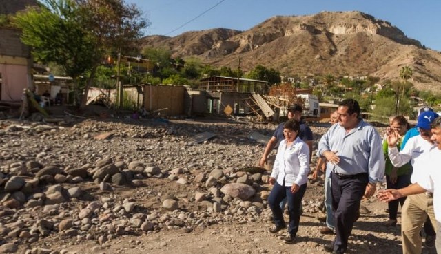 0-a-mulege-huracan-newton-ayuda