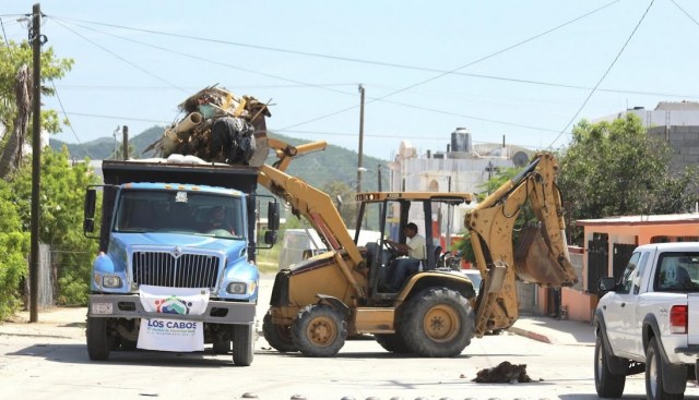 basura-los-cabos-01