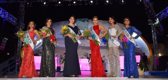 0-a-a-a-reina-de-cabo-san-lucas-4