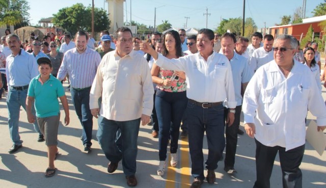 0-a-a-carlos-mendoza-davis-gira-calles