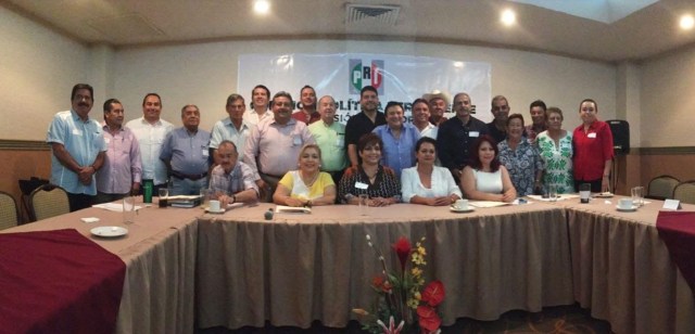 0-a-a-consejo-del-pri-estatal-mundo-salgado-4