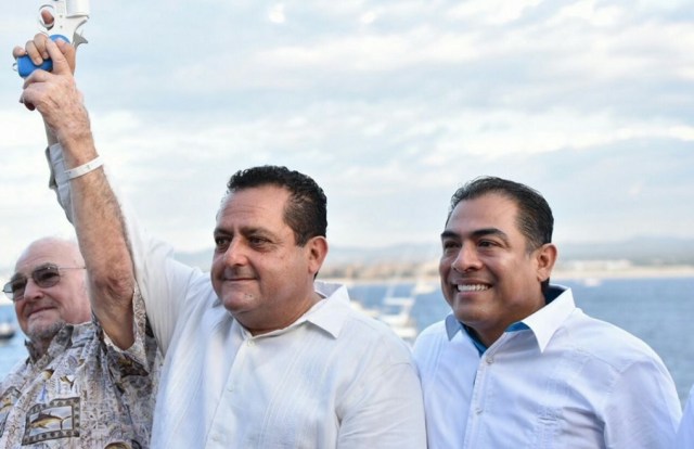 0-a-gobernador-bisbees-con-arturo