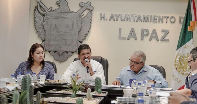 0-a-a-a-alcalde-de-la-paz-armando-martinez-vega