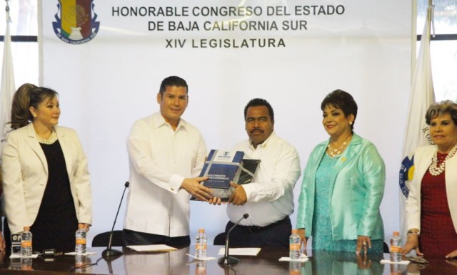 0-a-a-a-informe-de-carlos-mendoza-davis-congreso