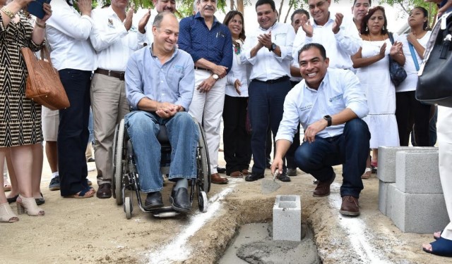 0-a-a-alcalde-arturo-centro-discapacidad