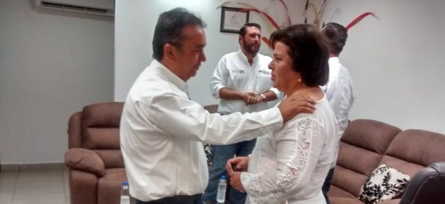 0-a-a-alcalde-con-esthela-y-barroso