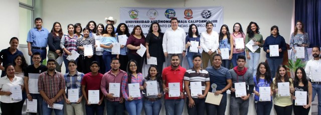 0-a-a-alumnos-uabcs-3