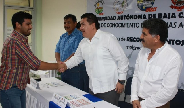 0-a-a-alumnos-uabcs-5