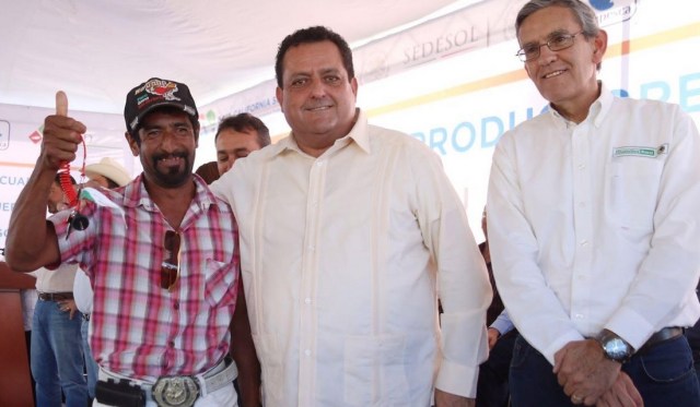 0-a-a-apoyos-sector-agricola-comondu-3