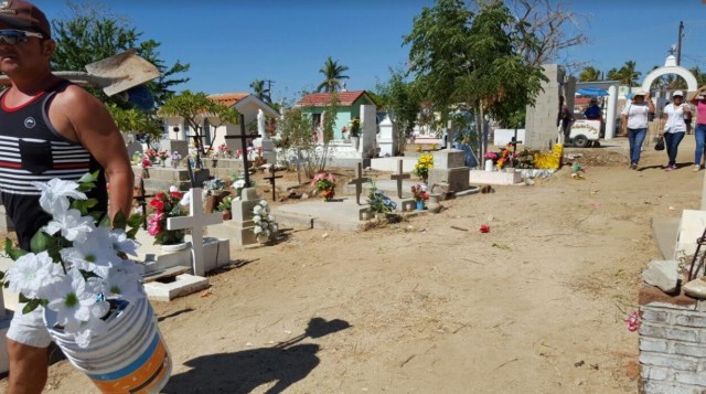 0-a-a-panteones-de-los-cabos