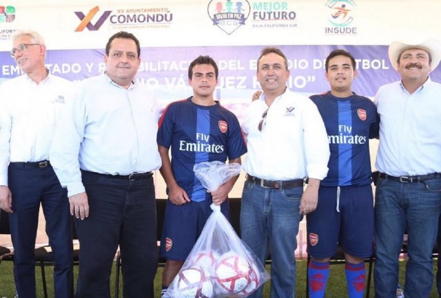 0-a-a-gobernador-gira-educativa-comondu