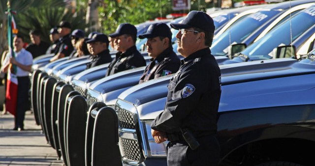 0-a-a-policia-de-los-cabos