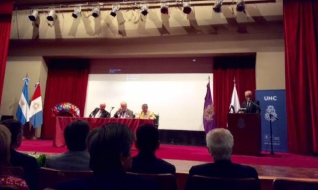 zoro-universidad-mundial