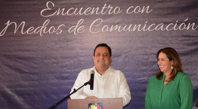 0-a-gobernador-prensa-4