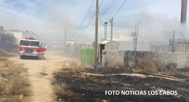 0-a-a-incendio-en-vista-hermosa